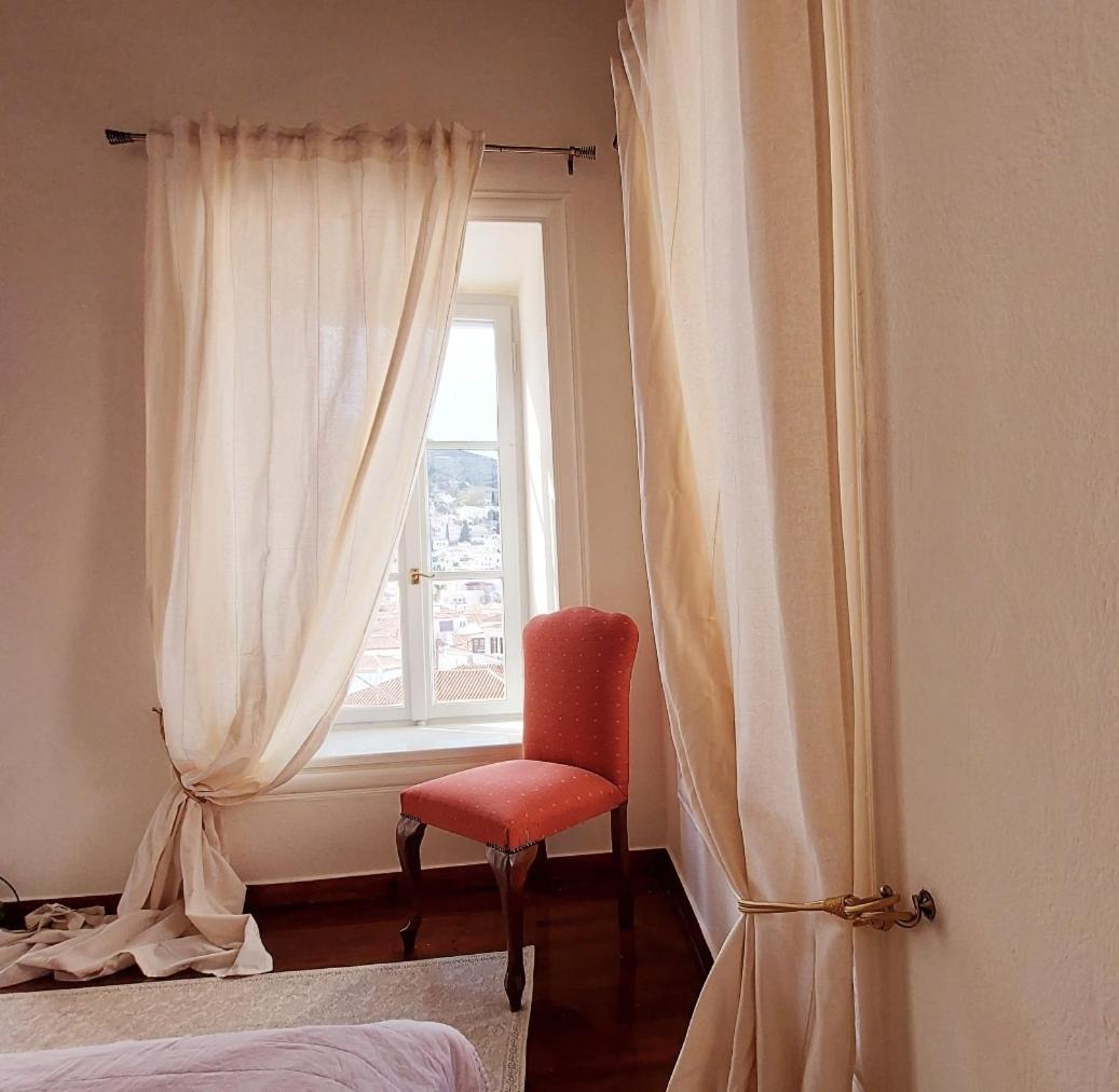 Christina'S Stone House Apartment Идра Экстерьер фото